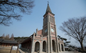 나바위성당(구 화산천주교회, 나바위성지)